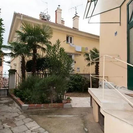 Studio In With Terrace Air Conditioning Wi Fi Washing Machine * Opatija